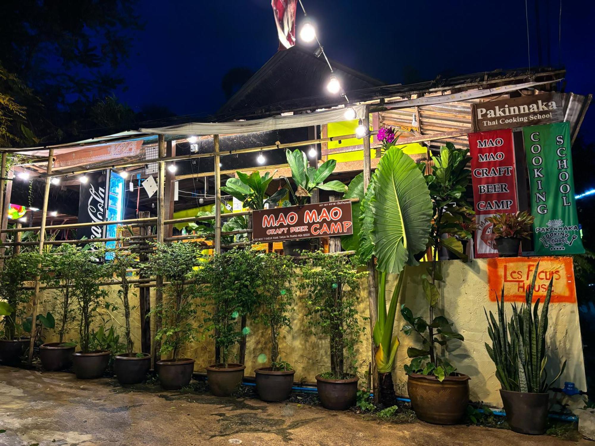 Les Fleurs House Bed and Breakfast Khao Lak Buitenkant foto