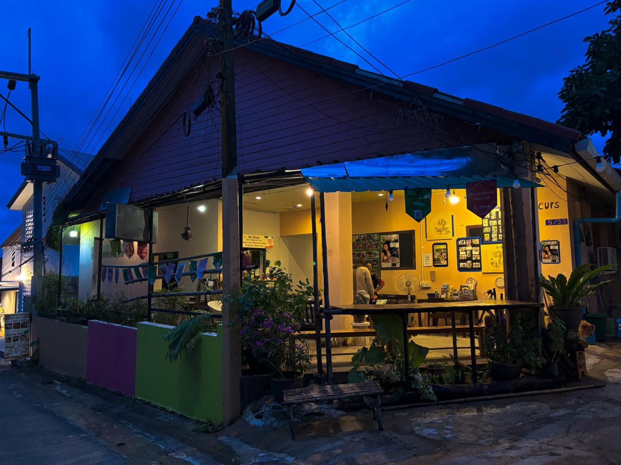 Les Fleurs House Bed and Breakfast Khao Lak Buitenkant foto