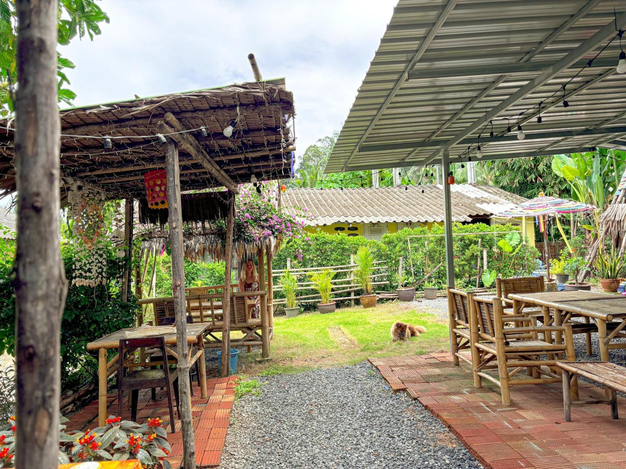 Les Fleurs House Bed and Breakfast Khao Lak Buitenkant foto